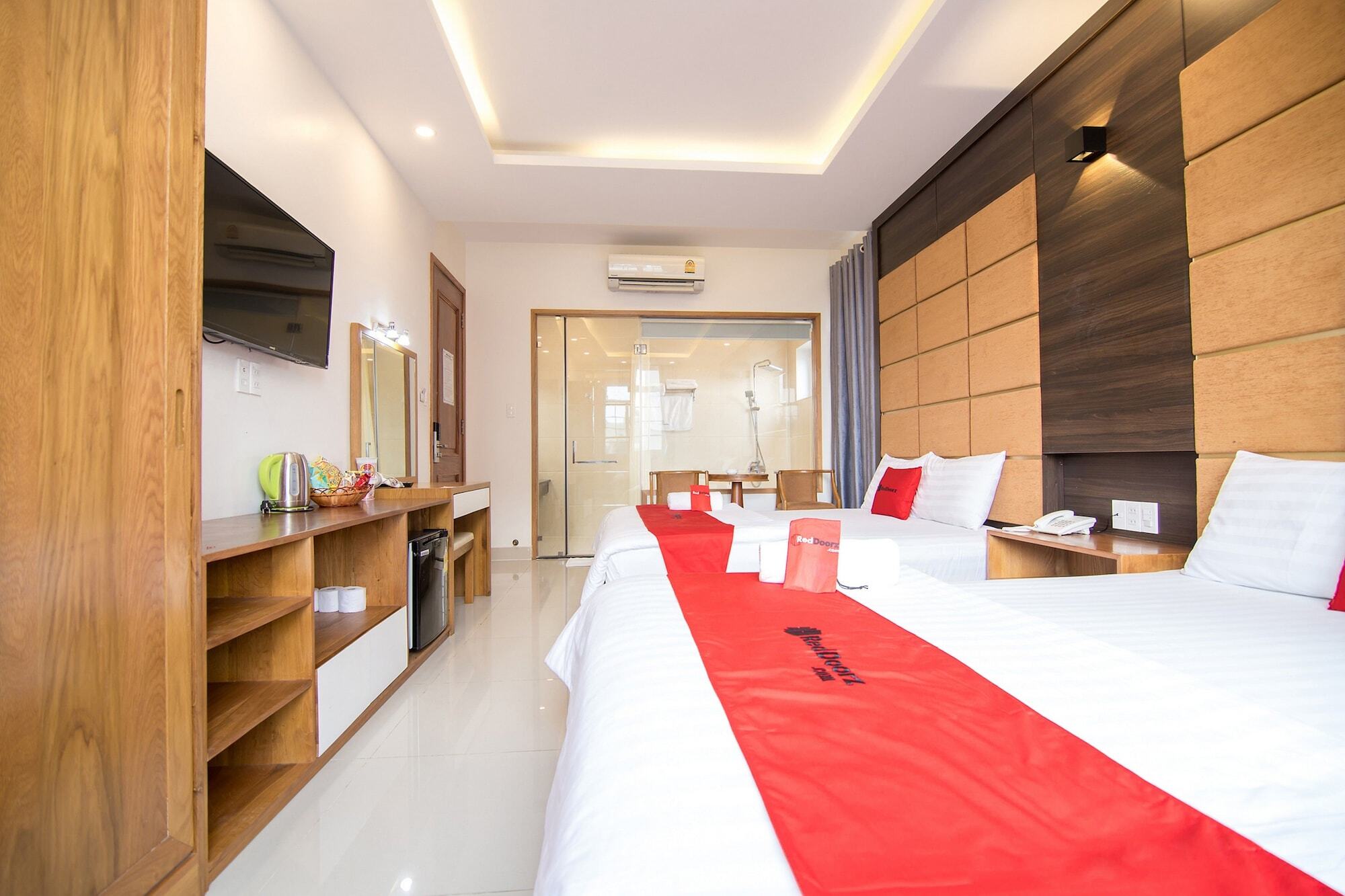 Reddoorz Plus Near Lotte Mart Cong Hoa Ho-Chi-Minh-Stadt Exterior foto